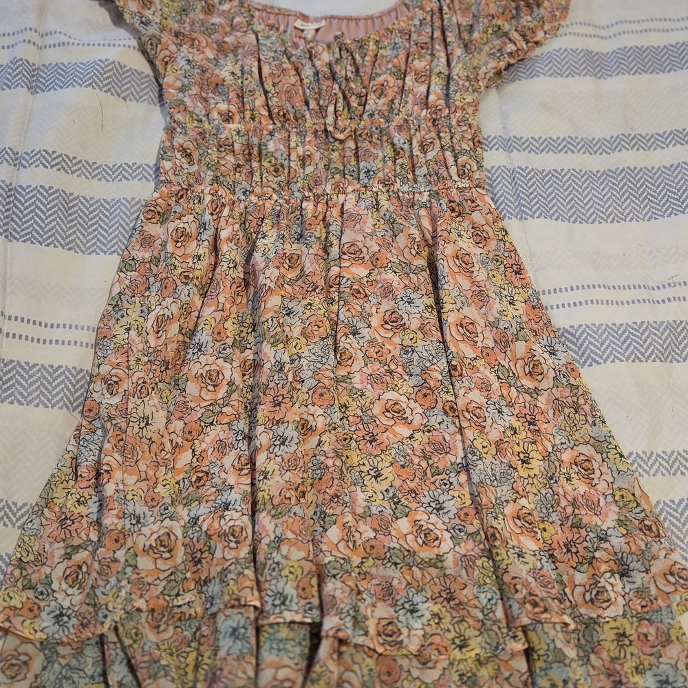 Juniors Floral Peach Smocked Dress